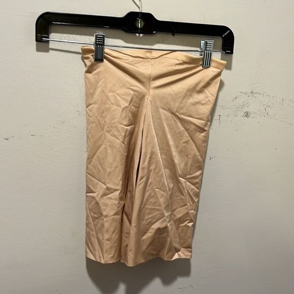 Ladies SPANX SHAPE WEAR - Picture 3 of 3